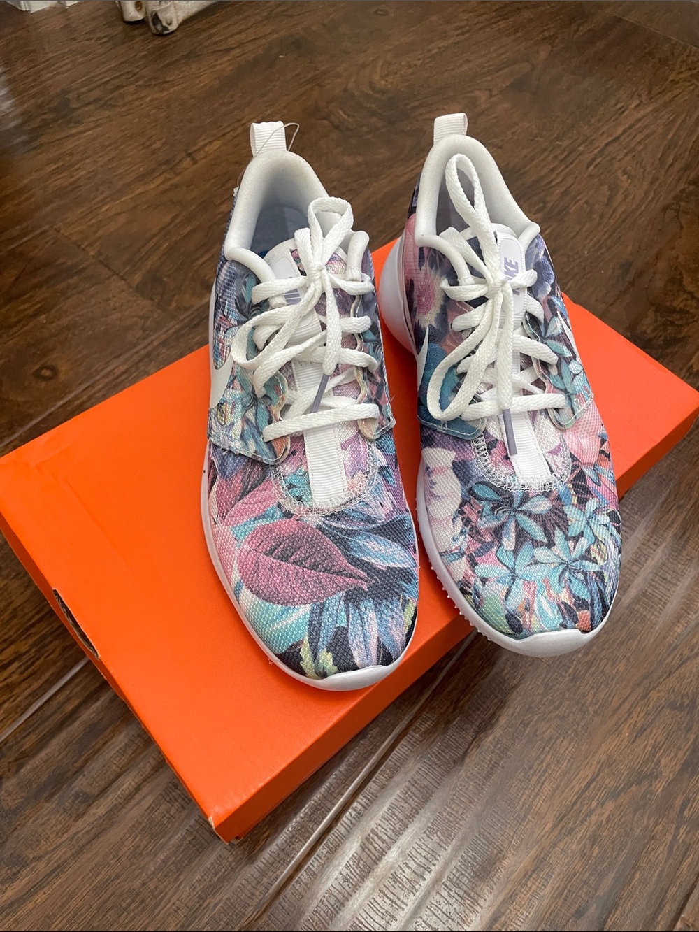 Nike Women's Floral Golf shoes